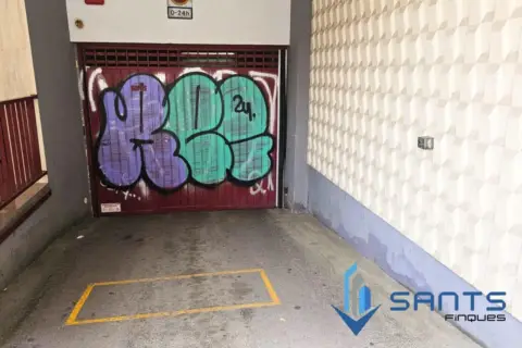 Garaje en Carrer de la Constitució, 40