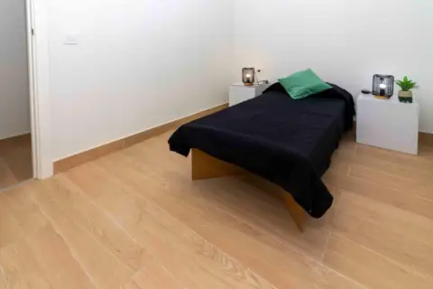 Piso en calle de Lucas Vázquez Ayllón