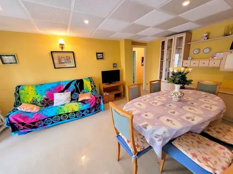Apartamento en calle Catalunya, 12