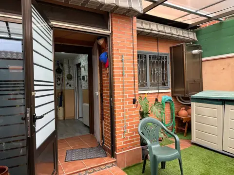 Casa adosada en calle de La Coruña, 85