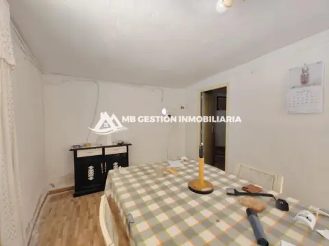 Finca rústica en calle de Estanislao Zazo