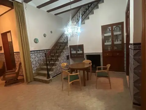 Casa pareada en Carrer de Santa Bàrbara