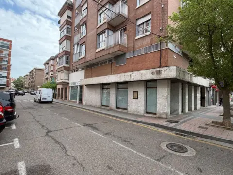 Local comercial en Avenida de San Telmo
