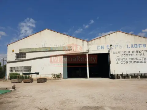 Nave industrial en Estacion