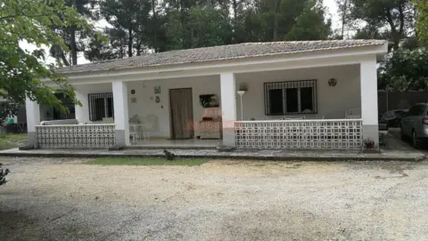 Chalet en Urbanización Riachuelos I