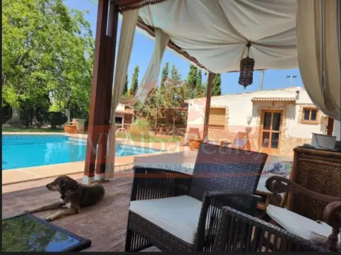 Chalet en Barrios Periféricos - Pedanías