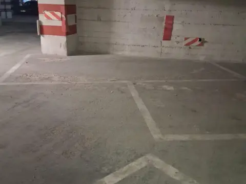 Garaje en Centro-Carretas