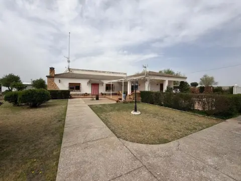 Chalet en Vereda de Jaen