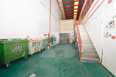 Nave industrial en calle de Isaac Peral