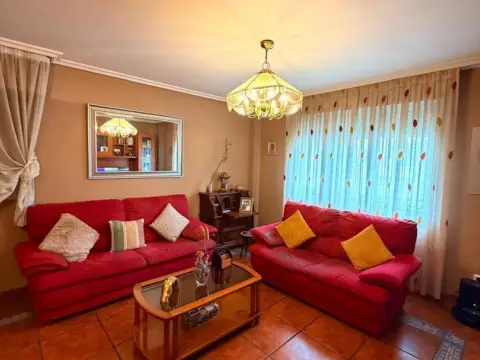 Chalet en calle Quinto Centenario