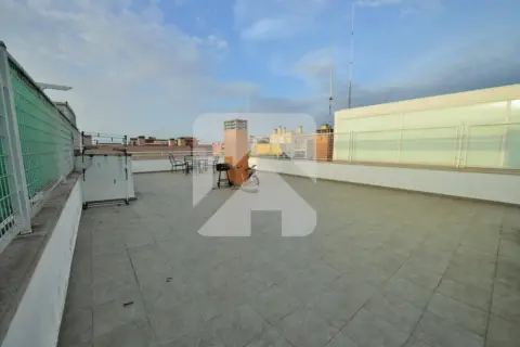Ático en calle de Benelux