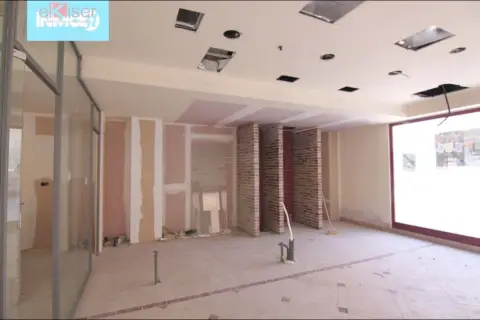 Local comercial en 1ª Fase