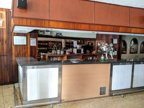 Local comercial en *Centrico