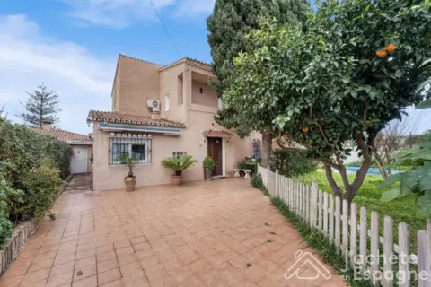 Chalet en calle Palacio Valdés