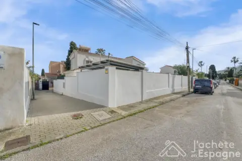Chalet en calle Palacio Valdés