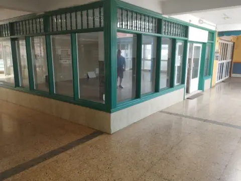 Local comercial en Avenida Tejeda