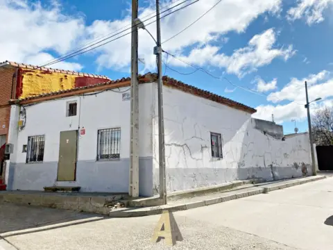 Casa pareada en calle de Huertas, 2