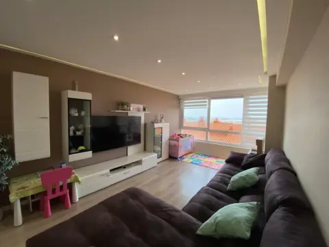 Piso en calle del Conde de Torrecedeira