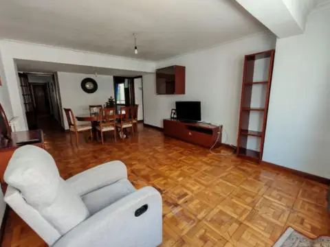 Piso en calle del Conde de Torrecedeira