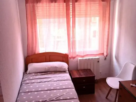 Habitación en Travesía de la Rejilla