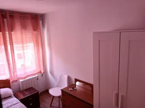 Habitación en Travesía de la Rejilla