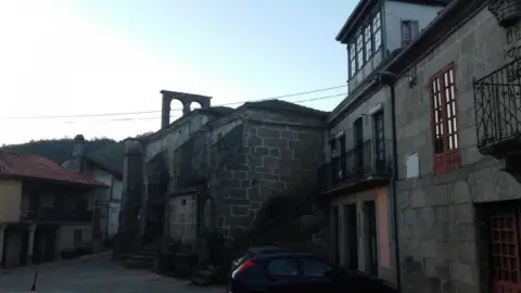 Casa en Leiro