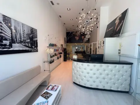 Local comercial en calle de Esteban Saez Alvarado