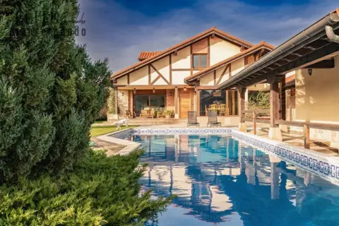 Chalet en Barrio de Viveda-Escuelas