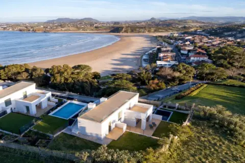 Casa en calle de Acacio Gutiérrez