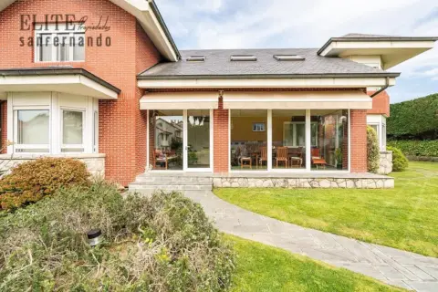 Chalet en Urbanización del Cierro de la Sara