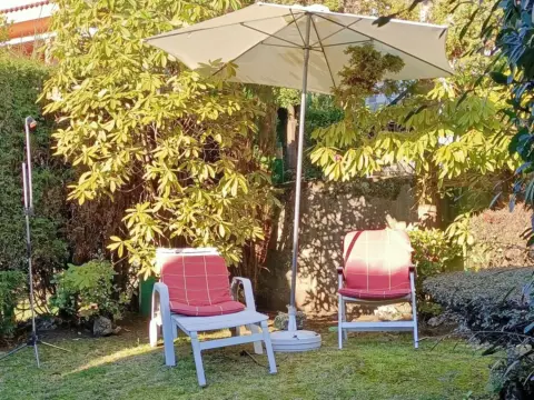 Casa pareada en calle de los Enebros