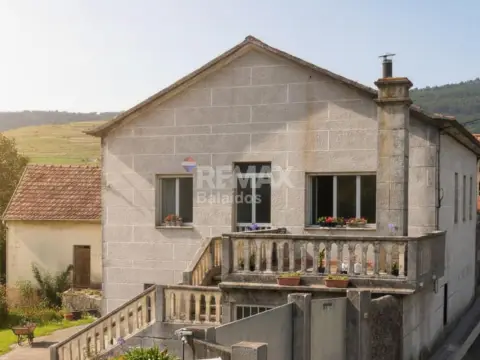 Chalet en calle Lugar O Val, nº 4