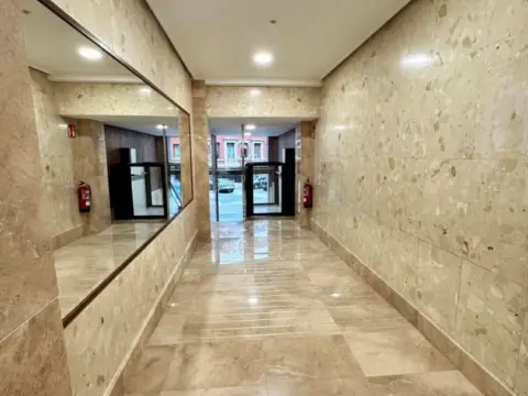Piso en Plaza de la Salve