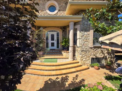 Chalet en calle de Antonio Machado