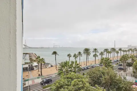 Piso en Barriada - Corte Inglés