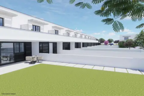 Casa adosada en calle calle Sant Jordi