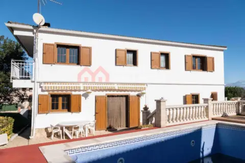 Chalet en Les Pinedes de L´Armengol