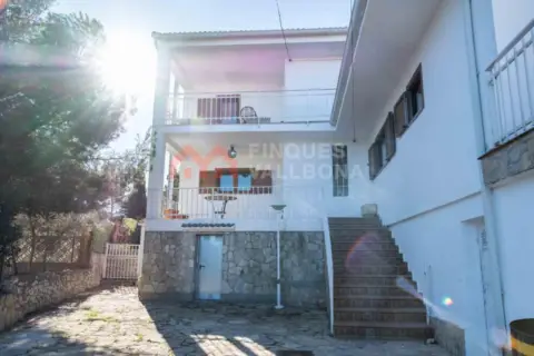 Chalet en Les Pinedes de L´Armengol