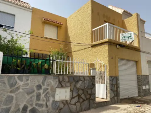 House in Avenida del Guadalquivir, 23