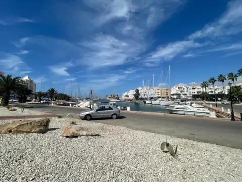 Piso en calle Trinquete