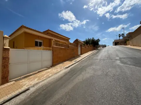 Chalet en calle de las Higueras, 35