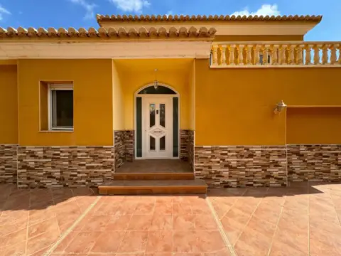 Chalet en calle de las Higueras, 35