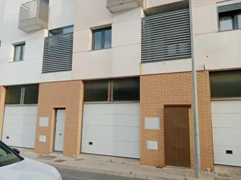 Casa adosada en Plaza Pompeya, 5