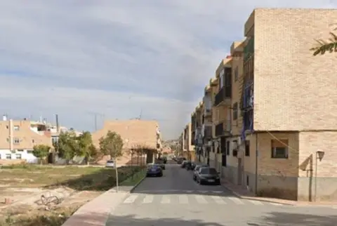 Piso en calle de la Yecla, 15