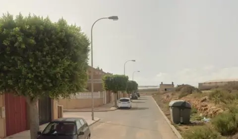 Casa adosada en calle de Ágata, 29