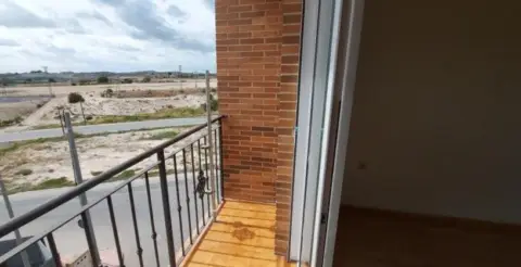 Piso en calle Pintor Pedro Flores