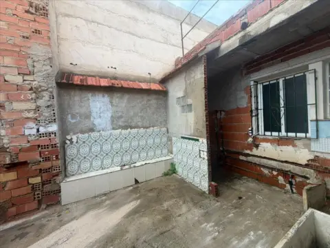 Casa adosada en calle de Portugal, 2