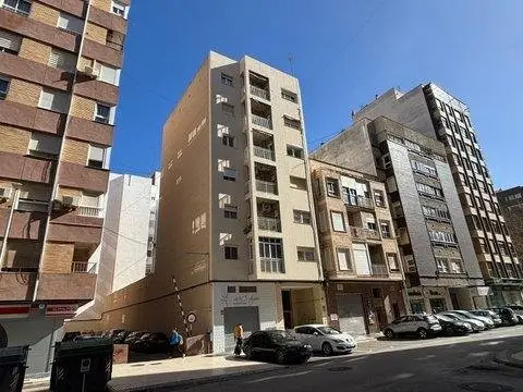 Piso en calle de Tierno Galván, 2