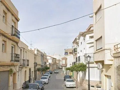 Piso en calle del Clavel, 2