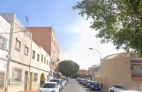 Piso en calle de la Virgen de Begoña, 11